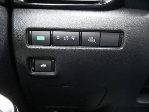 Certified 2021 Nissan Sentra SR image 27