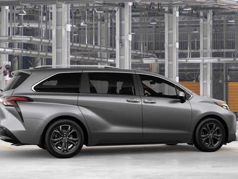 New 2026 Toyota Sienna Platinum AWD/4WD image 13