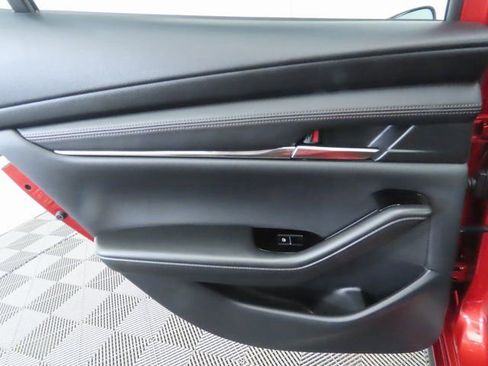 Used 2025 MAZDA MAZDA3 2.5 Turbo Sedan w/Premium Plus image 27