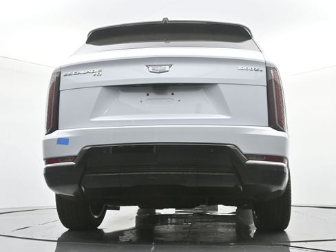New 2026 Cadillac Escalade IQ Luxury 2 image 18