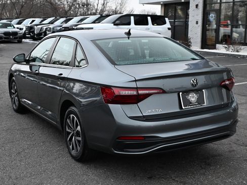 Used 2022 Volkswagen Jetta S image 10