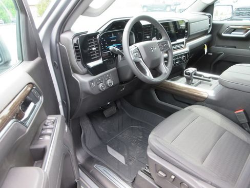 New 2026 Chevrolet Silverado 1500 RST w/ Convenience Package II AWD/4WD image 14