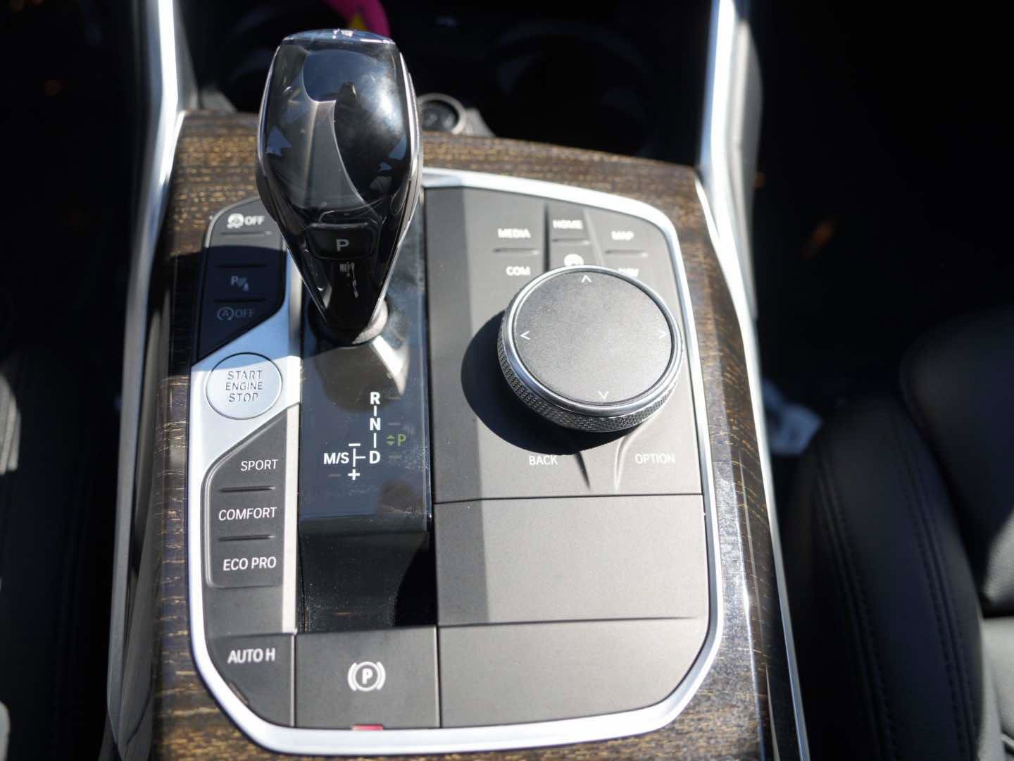 Used 2020 BMW 330i Sedan w/ M Sport Package RWD image 22