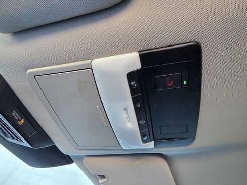 Used 2024 Nissan Pathfinder SV FWD image 28