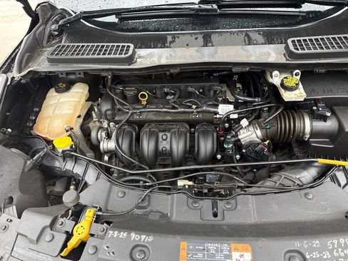 Used 2015 Ford Escape S FWD image 18