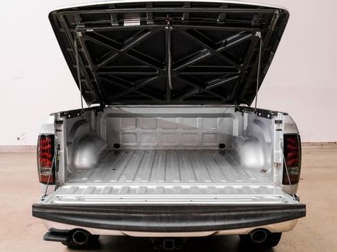 Used 2014 RAM 1500 Laramie w/ Convenience Group image 33