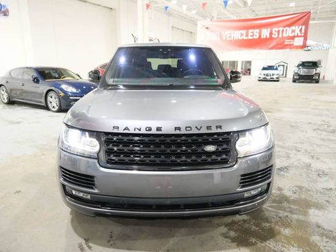 Used 2017 Land Rover Range Rover Supercharged AWD/4WD image 3