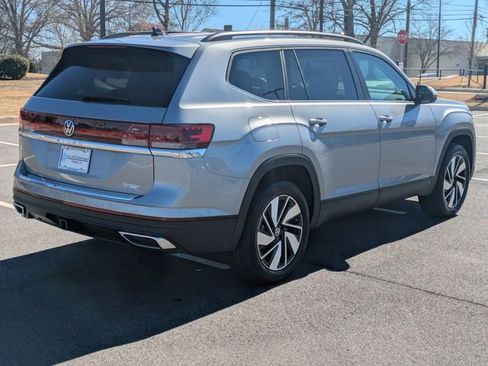 New 2026 Volkswagen Atlas SE FWD image 4