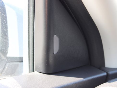 Certified 2023 Nissan Kicks SV FWD image 26