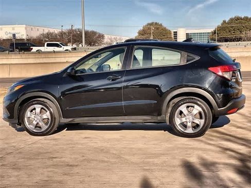 Certified 2019 Honda HR-V LX image 4