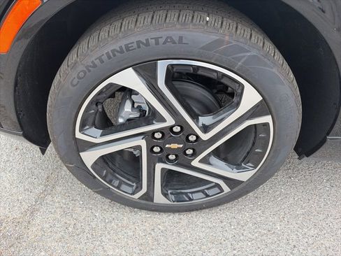 New 2026 Chevrolet Equinox EV LT image 10