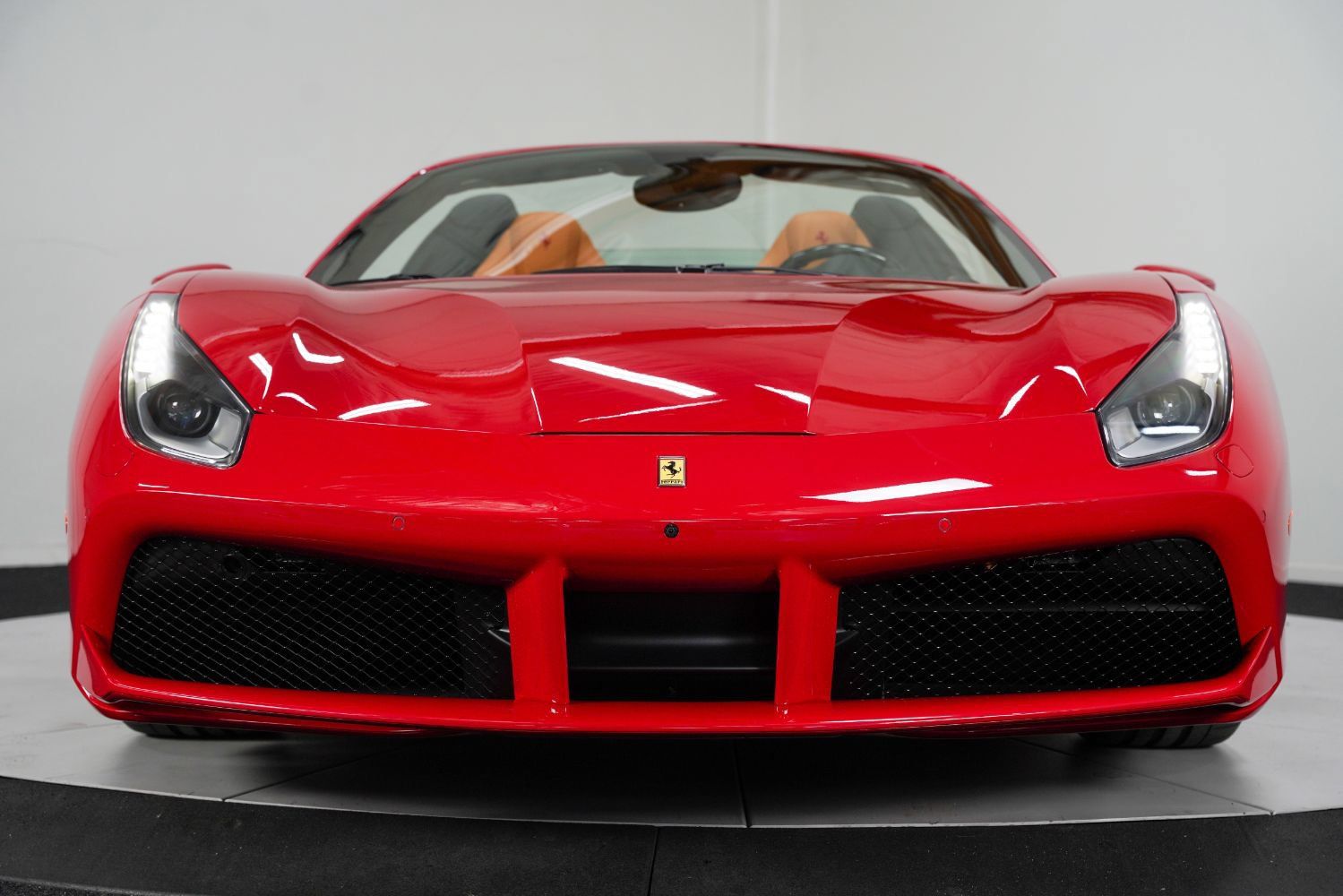 Used 2017 Ferrari 488 Spider RWD image 15