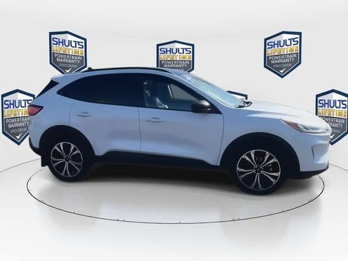 Used 2022 Ford Escape SEL w/ SEL Stealth AWD Package image 2