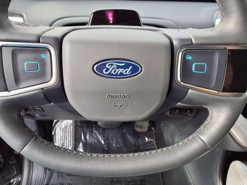 Certified 2025 Ford Expedition Active AWD/4WD image 29
