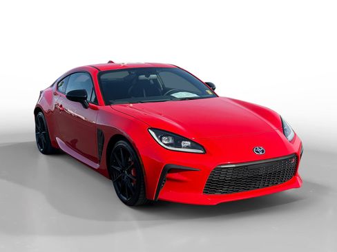 Used 2024 Toyota GR86 Premium w/ Performance Package image 7