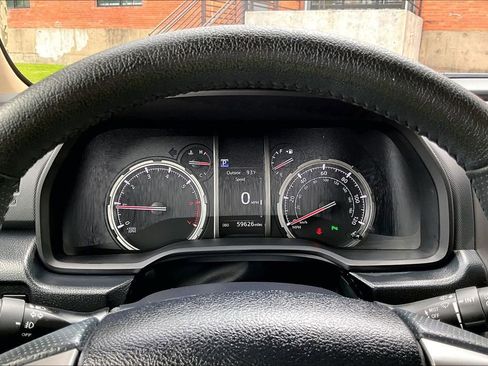 Used 2022 Toyota 4Runner Limited AWD/4WD image 23