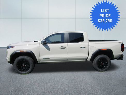 New 2026 GMC Canyon Elevation AWD/4WD image 3
