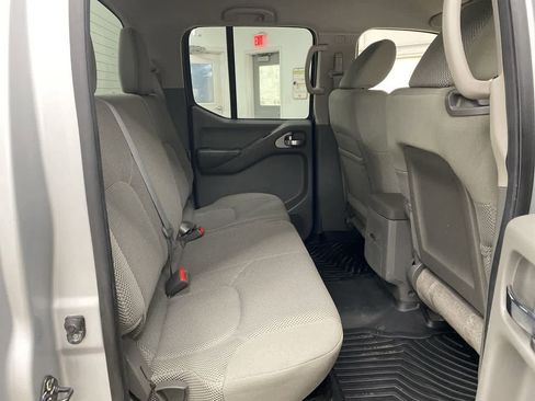 Used 2013 Nissan Frontier SV w/ SV Value Truck Pkg image 19