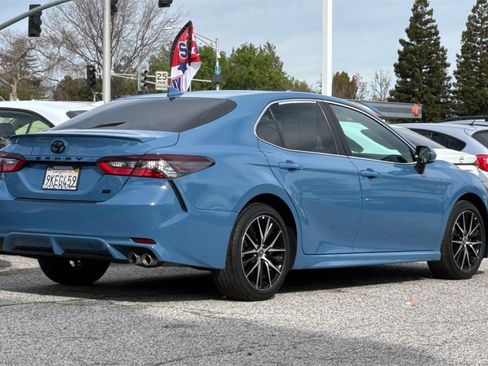 Certified 2024 Toyota Camry SE image 3
