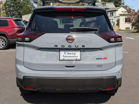 New 2026 Nissan Rogue SV image 5