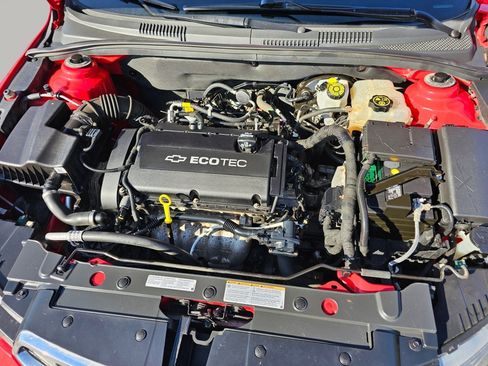 Used 2015 Chevrolet Cruze LS image 16