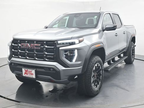 New 2026 GMC Canyon AT4 image 2