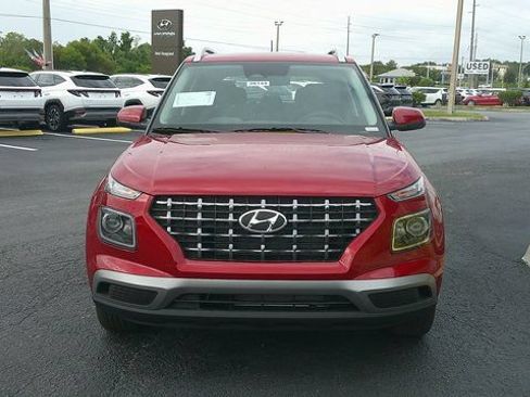 New 2026 Hyundai Venue SEL FWD image 15