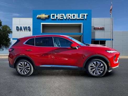 Used 2025 Buick Envision Preferred AWD/4WD image 2