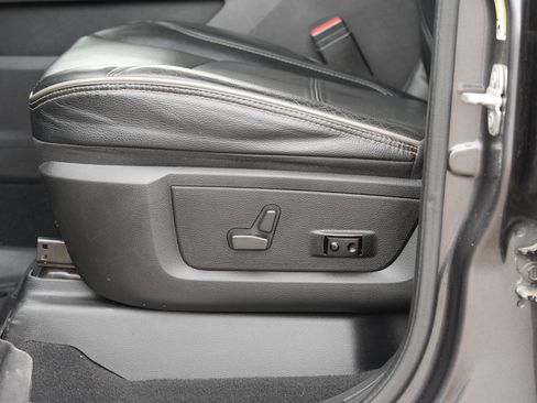 Used 2022 RAM 3500 Limited image 19