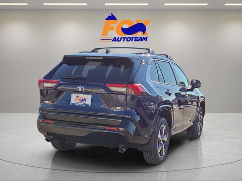 Certified 2025 Toyota RAV4 SE AWD/4WD image 4