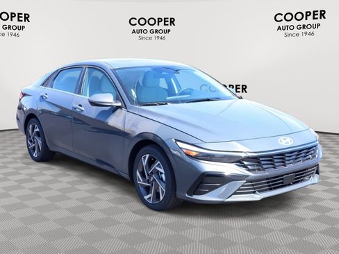 New 2026 Hyundai Elantra Limited FWD image 1