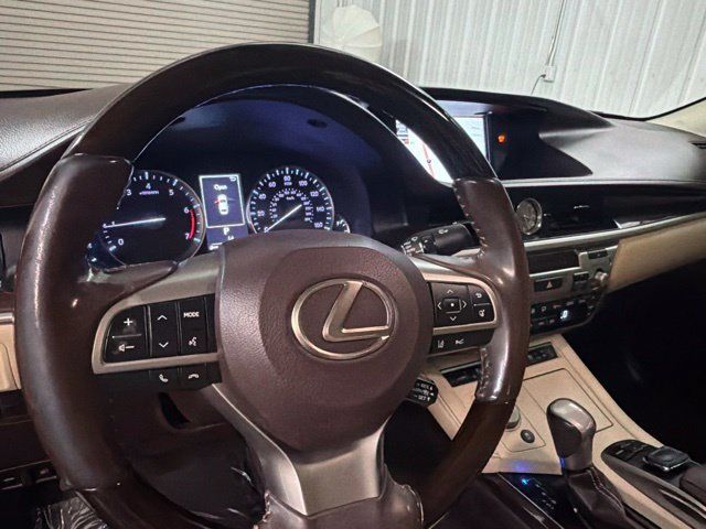 Used 2018 Lexus ES 350 w/ Luxury Package w/Wood Trim FWD image 29