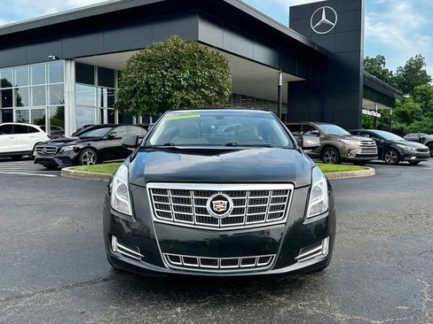 Used 2013 Cadillac XTS Luxury FWD image 3