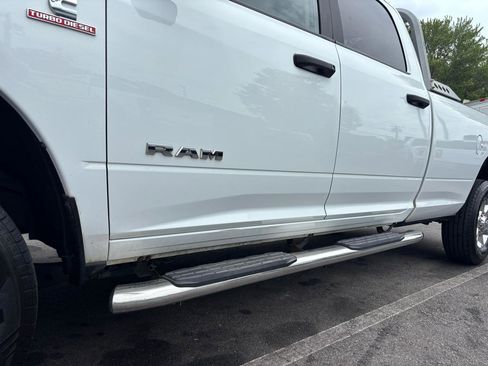 Used 2022 RAM 3500 Big Horn AWD/4WD image 15