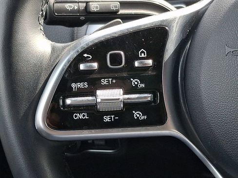 Used 2023 Mercedes-Benz GLB 250 4MATIC image 23