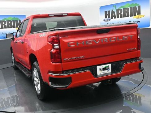 Used 2022 Chevrolet Silverado 1500 Custom image 4