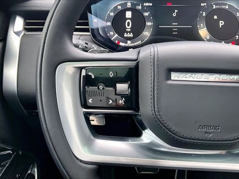 Used 2023 Land Rover Range Rover SE image 23