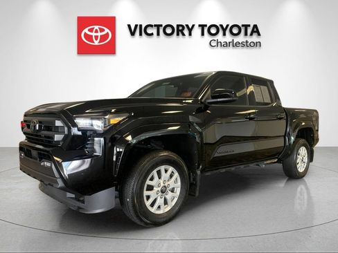 Used 2025 Toyota Tacoma SR5 AWD/4WD image 1