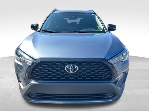 Certified 2025 Toyota Corolla Cross LE w/ Moonroof Package image 8
