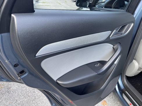 Used 2018 Audi Q3 2.0T Premium AWD/4WD image 19