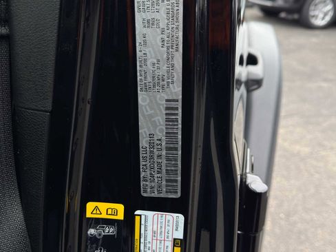 Certified 2024 Jeep Wrangler Willys image 28