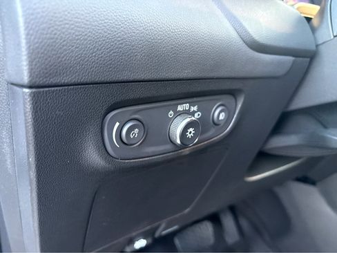 Used 2023 Buick Encore GX Essence w/ Experience Buick Package image 18