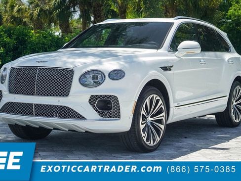 Used 2021 Bentley Bentayga image 1