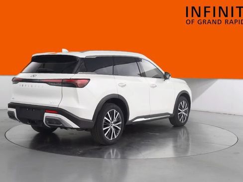 Used 2022 INFINITI QX60 Sensory w/ Vision Package AWD/4WD image 6