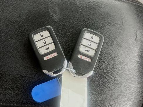 Used 2016 Honda CR-V EX-L image 33