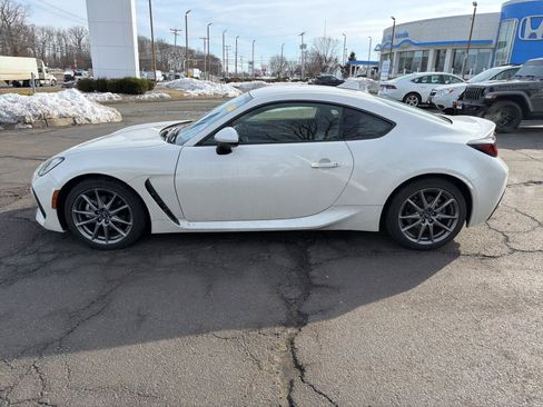 Used 2023 Subaru BRZ Premium image 2