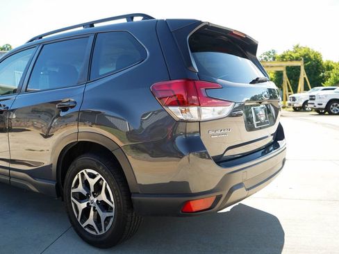 Used 2023 Subaru Forester Premium AWD/4WD image 21
