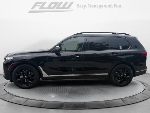 Used 2022 BMW X7 xDrive40i w/ Premium Package AWD/4WD image 5
