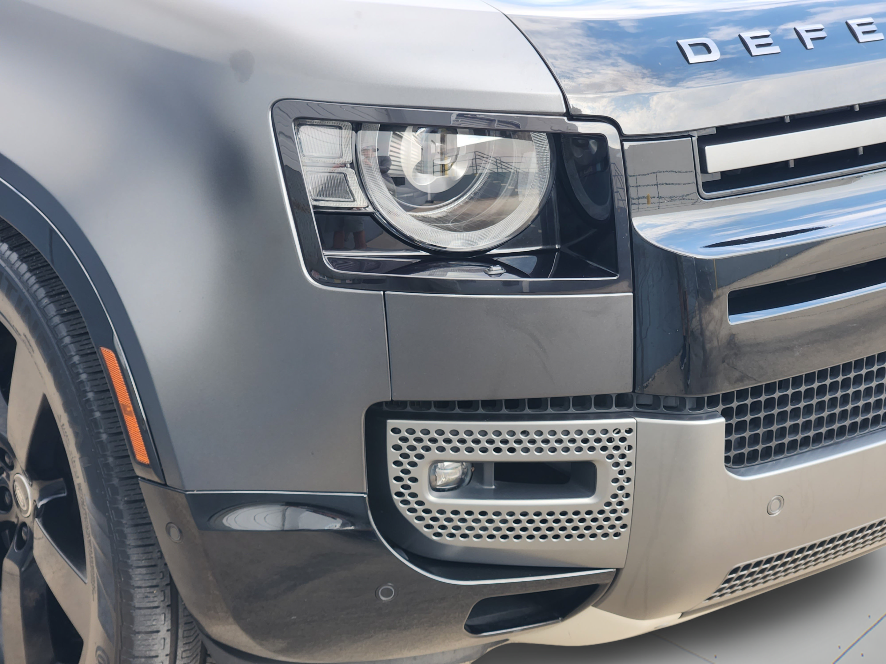 Used 2023 Land Rover Defender 110 Carpathian Edition AWD/4WD image 29