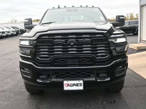New 2026 RAM 2500 Big Horn AWD/4WD image 13